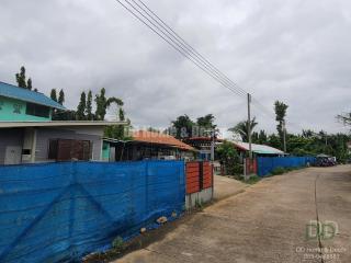 DD#0112 Selling corner land, 329 sq.w., only 35,000 THB per sq.w., Mae Khajao Market, Fahaam,