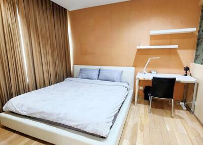 1 Bed 1 Bath 53 SQ.M Siri at Sukhumvit