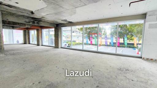 Retail space for rent in Sathorn