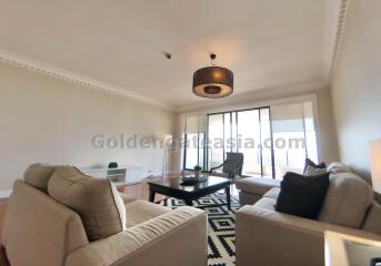 Spacious 3-Bedrooms Apartment with big balcony - BangNa