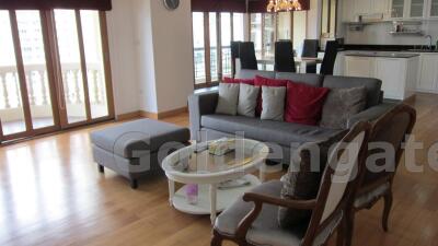 3-Bedrooms condo unit on high floor - Phrom Phong BTS