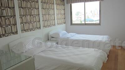 3-Bedrooms condo unit on high floor - Phrom Phong BTS