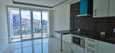 1 Bedroom Condo for Sale in Grand Avenue