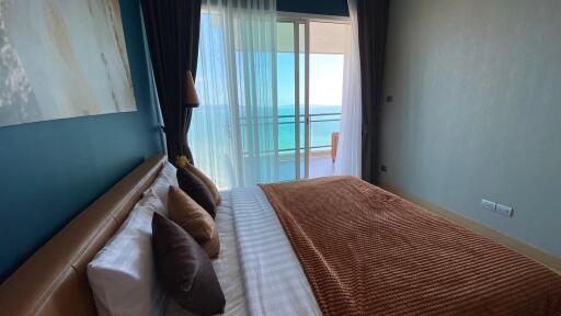 Luxury Condo Reflection Jomtien for Sale