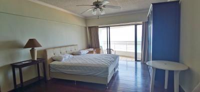 Combined Unit with Sea Views for Sale At Metro