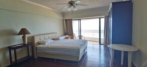 Combined Unit with Sea Views for Sale At Metro