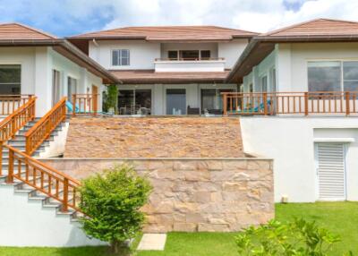 406 Sqm., 3 Beds, 5 Baths House listed for ฿ 15,900,000.