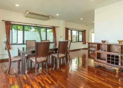 375 Sqm., 3 Beds, 3 Baths House listed for ฿ 9,800,000.