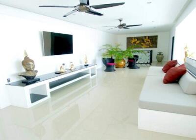 300 Sqm., 3 Beds, 3 Baths House listed for ฿ 12,900,000.