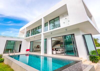 280 Sqm., 4 Beds, 5 Baths House listed for ฿ 7,900,000.