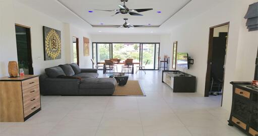 220 Sqm., 3 Beds, 2 Baths House listed for ฿ 13,000,000.