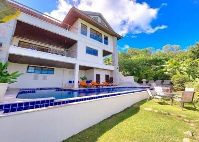 395 Sqm., 5 Beds, 5 Baths House listed for ฿ 28,000,000.