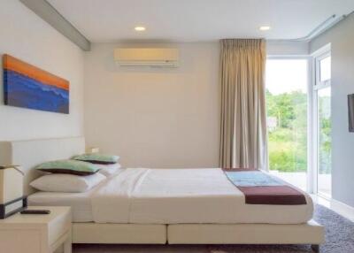 45 Sqm., 1 Bed, 1 Bath Condo listed for ฿ 4,100,000.