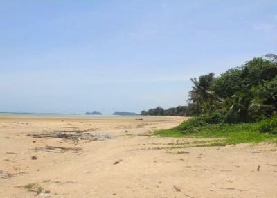 4,960 Sqm. Land listed for ฿ 33,000,000.