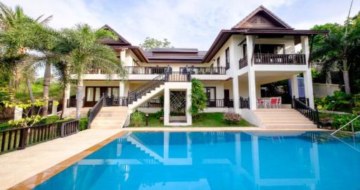 450 Sqm., 6 Beds, 6 Baths House listed for ฿ 28,900,000.