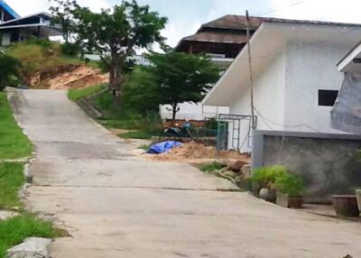 1,600 Sqm. Land listed for ฿ 3,000,000.