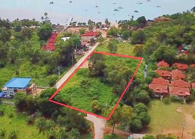 4,319 Sqm. Land listed for ฿ 13,500,000.