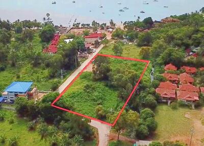 4,319 Sqm. Land listed for ฿ 13,500,000.