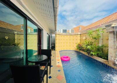 Modern Design Single House Pool Villa for Sale