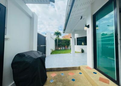 Modern Design Single House Pool Villa for Sale