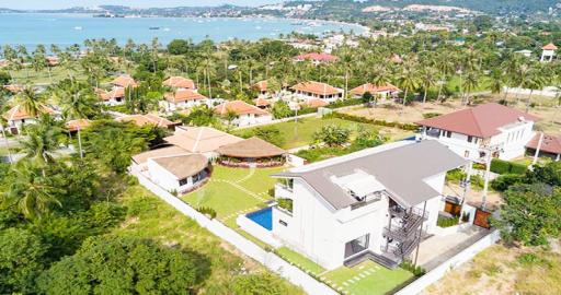 800 Sqm., 7 Beds, 9 Baths House listed for ฿ 34,950,000.