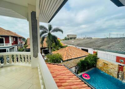5 Bed Pattaya Pool Villa  for Sale