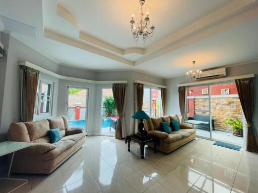 5 Bed Pattaya Pool Villa  for Sale