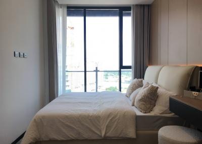 Luxury Condo 2 bedrooms near Bhumibol Bridge less than 15 Minutes Central Rama 3