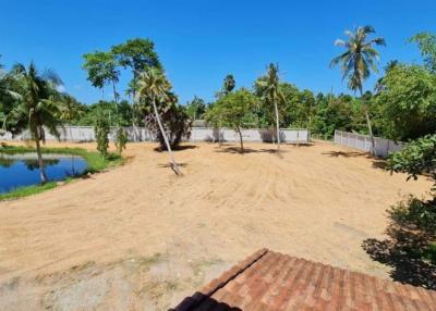 Big land for sale with a 2-Storey house