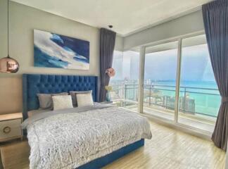 Luxury condo with 2 bedrooms with sea view