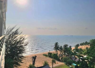 Beachfront condo with 1 bedroom for sale