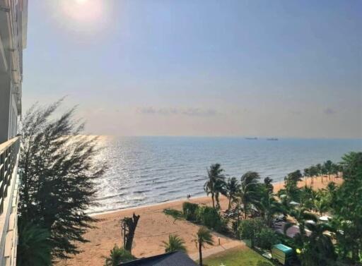 Beachfront condo with 1 bedroom for sale