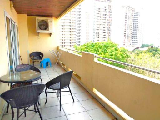 Condo with 2 bedrooms near the beach for sale