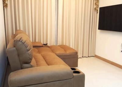 1 bedroom condo with sea view at Wongamat Beach