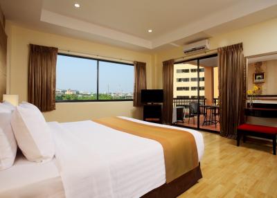 Hotel 4* in the center Pattaya for sale