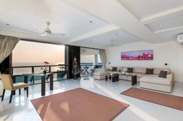 Fully furnished penthouse in Jomtien for sale