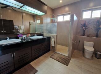 Stunning 4 bedroom Poolvilla in East-Pattaya