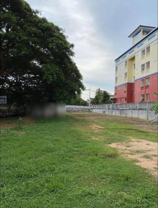 Land for sale in Thepprasit area