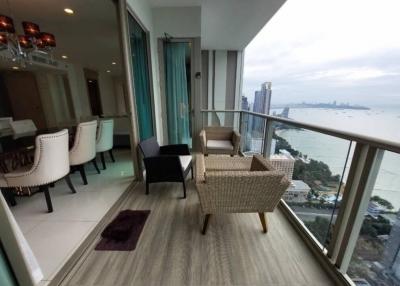 Large and Luxury 3 Bedroom Condo in Wongamat