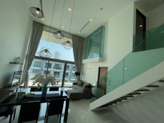 Luxury condo with 2 bedrooms and city view