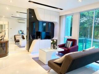 Condo with 2 bedrooms in the heart of Pattaya