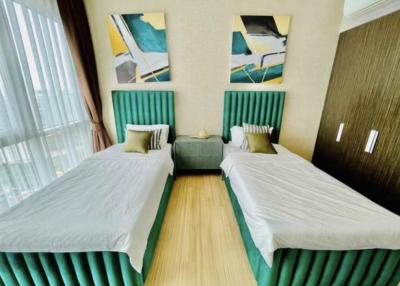 Luxury Condo 4 Bedrooms with Sea View