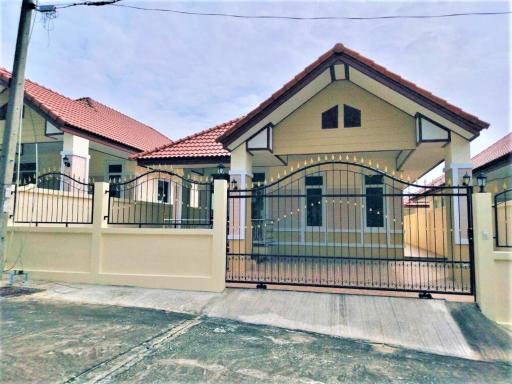 Two bedroom house in Bang Saray