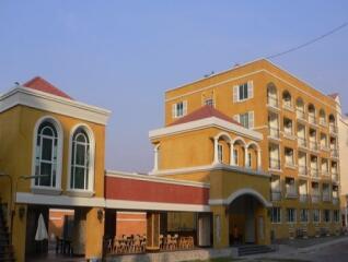 Hotel 100 rooms on Sukhumvit Road, Central Pattaya