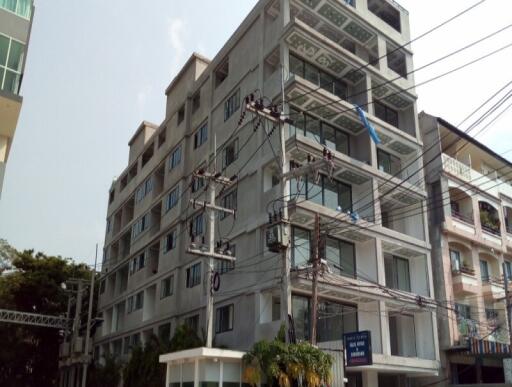 A low rise luxury condominium 8 Floors 31 Units