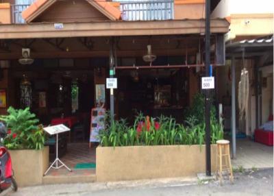 Cosy 21 Room Residence/Bar/Restaurant for Sale or Rent
