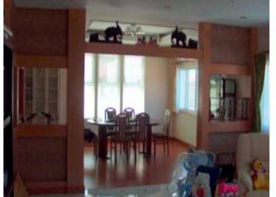 House for sale in Pattaya Wongamat, near the beach