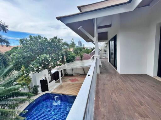 Beautiful 3 Bedrooms House in Pattaya for Sale