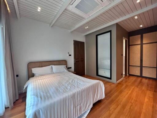 Beautiful 3 Bedrooms House in Pattaya for Sale