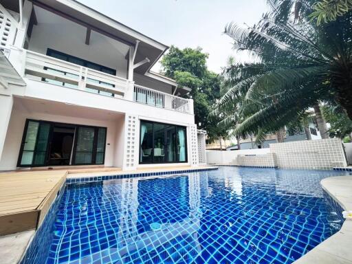 Beautiful 3 Bedrooms House in Pattaya for Sale